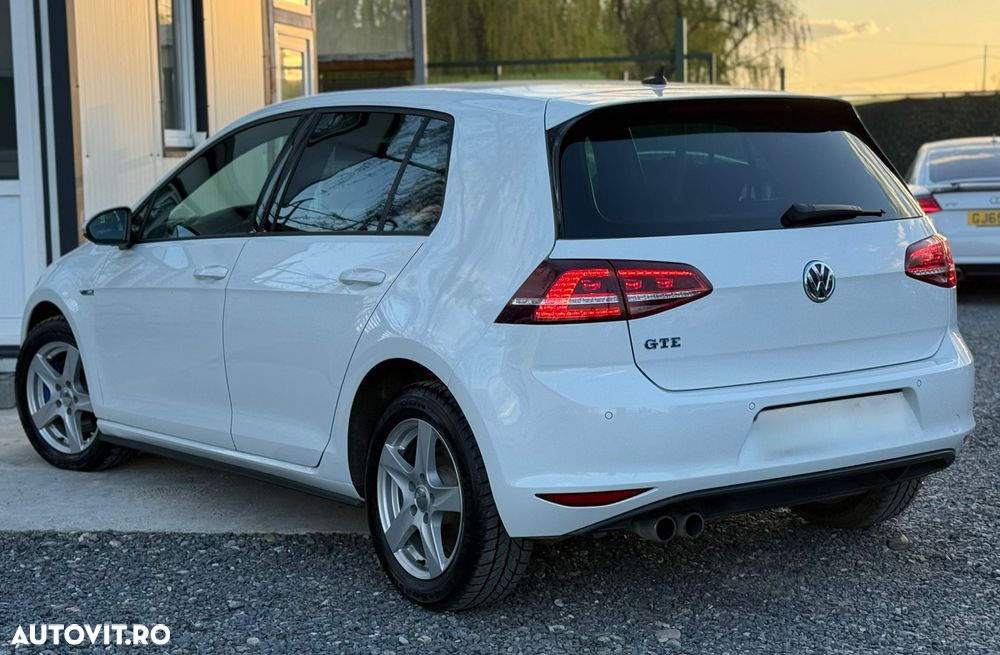 Volkswagen Golf 1.4 GTE Plug-In-Hybrid DSG - 4