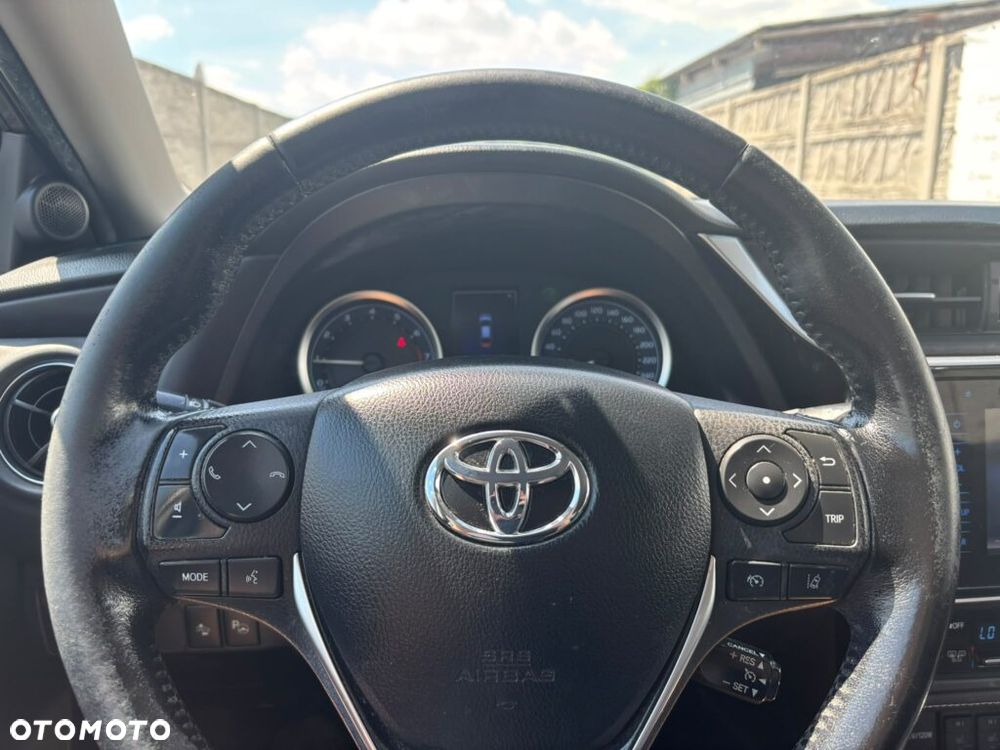 Toyota Corolla 1.6 Life - 10