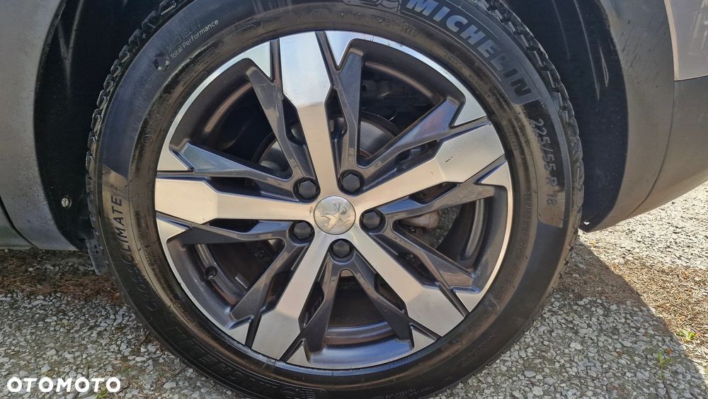 Peugeot 3008 1.6 BlueHDi Allure S&S - 11