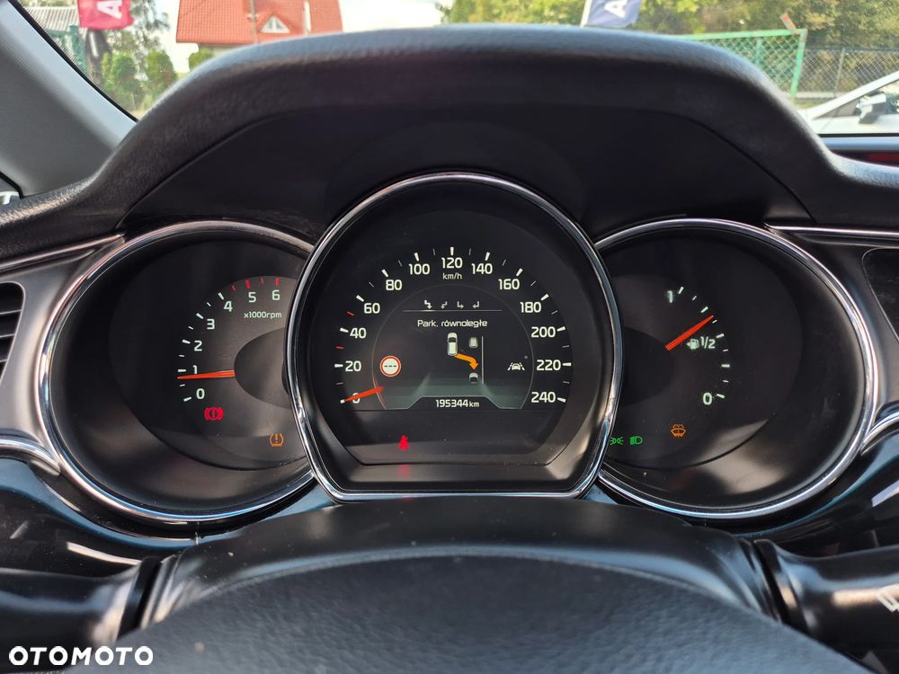 Kia Ceed 1.6 CRDi 136 ISG Platinum Edition - 35