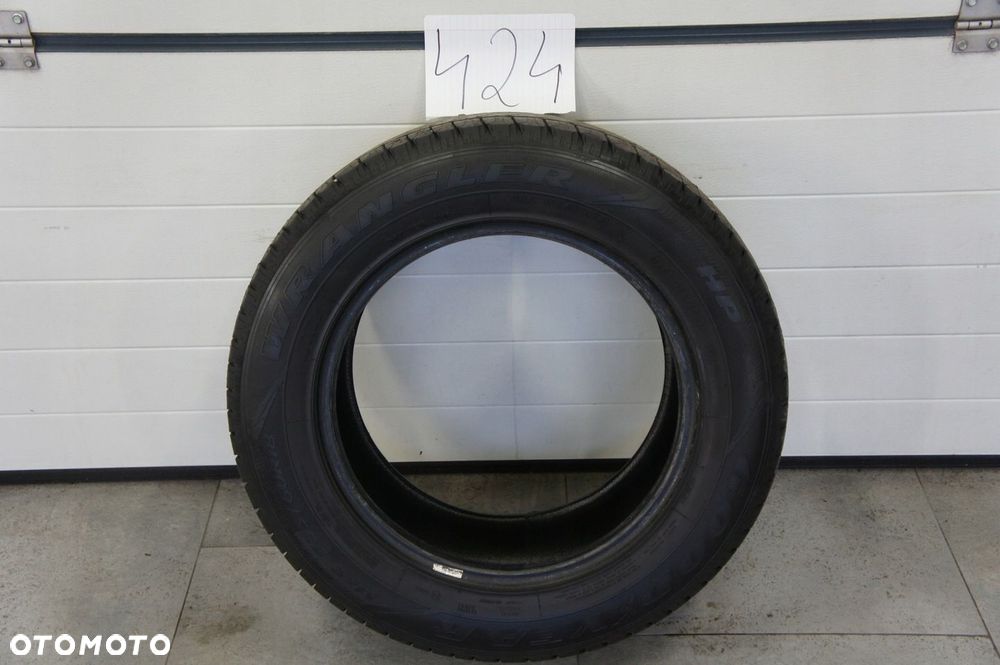 NR 424 Opona Lato 255/60/18 Goodyear Bieżnik ok 5,34mm - 1
