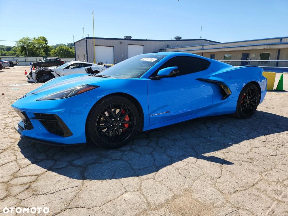 Chevrolet Corvette - 2