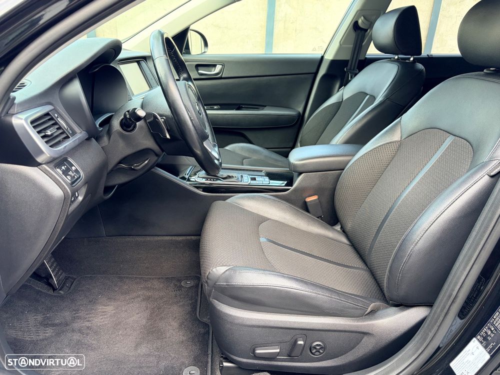 Kia Optima SW 1.7 CRDI DCT Vision - 9