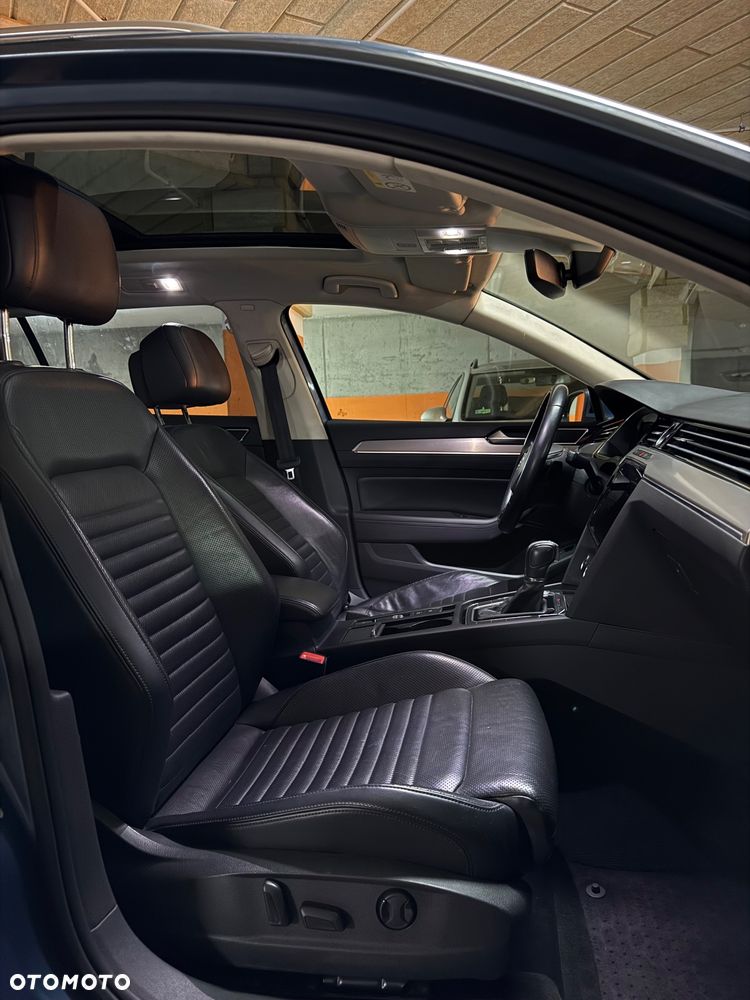 Volkswagen Passat 2.0 TDI SCR DSG 4Motion Business - 15