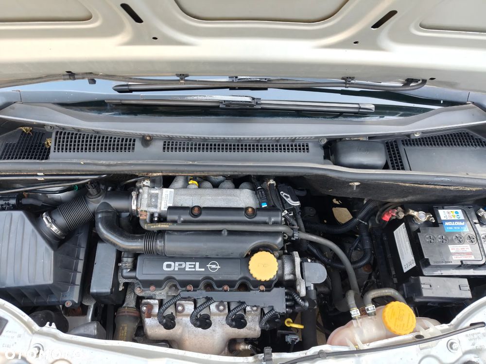 Opel Meriva 2004