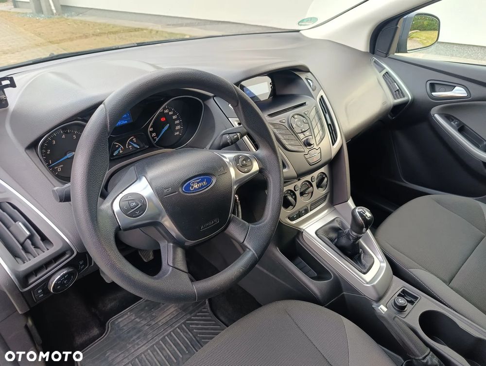 Ford Focus 1.6 TI-VCT Ambiente - 10