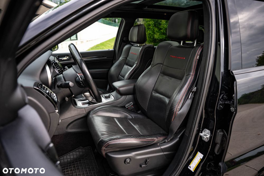 Jeep Grand Cherokee - 15
