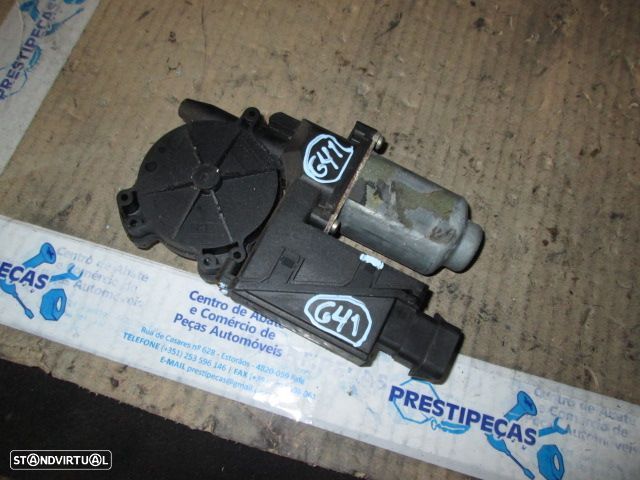 Motor Elevador Vidro 09113363 OPEL CORSA C 2003 FE - 1