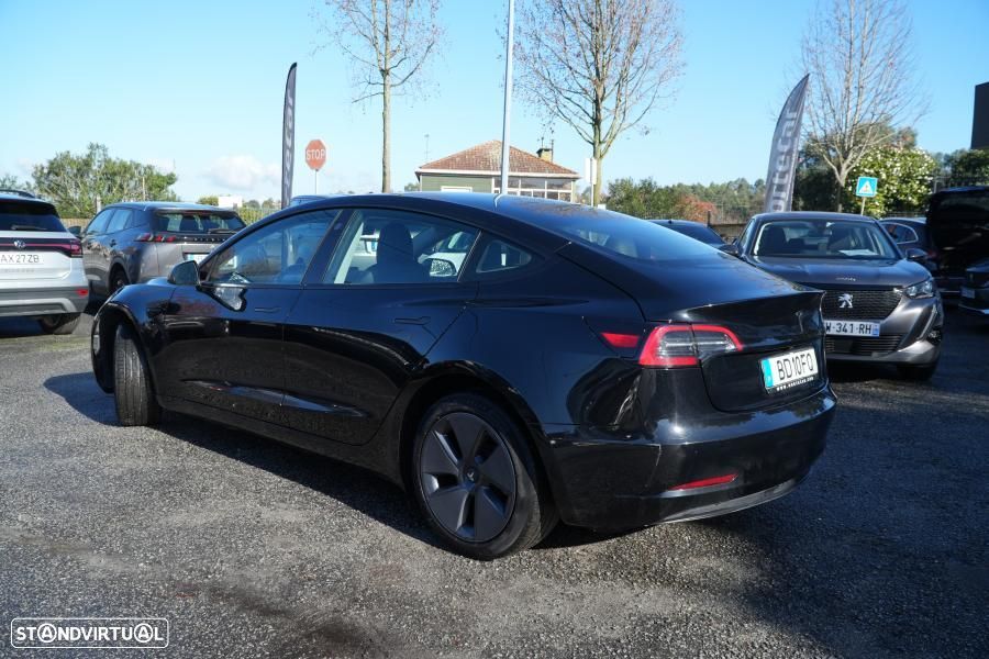 Tesla Model 3 Long Range Tração Traseira - 3