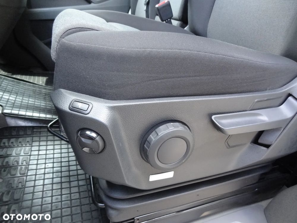 Volkswagen Crafter 2 L2H1 Furgon 35 Średni IDEALNY Salon Polska! - 18