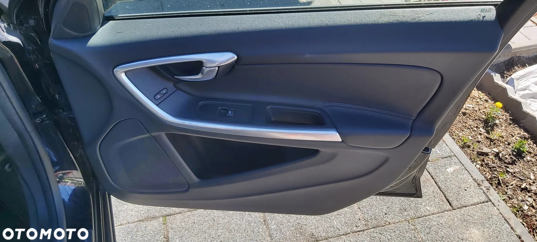 Volvo V60 D2 Momentum - 24