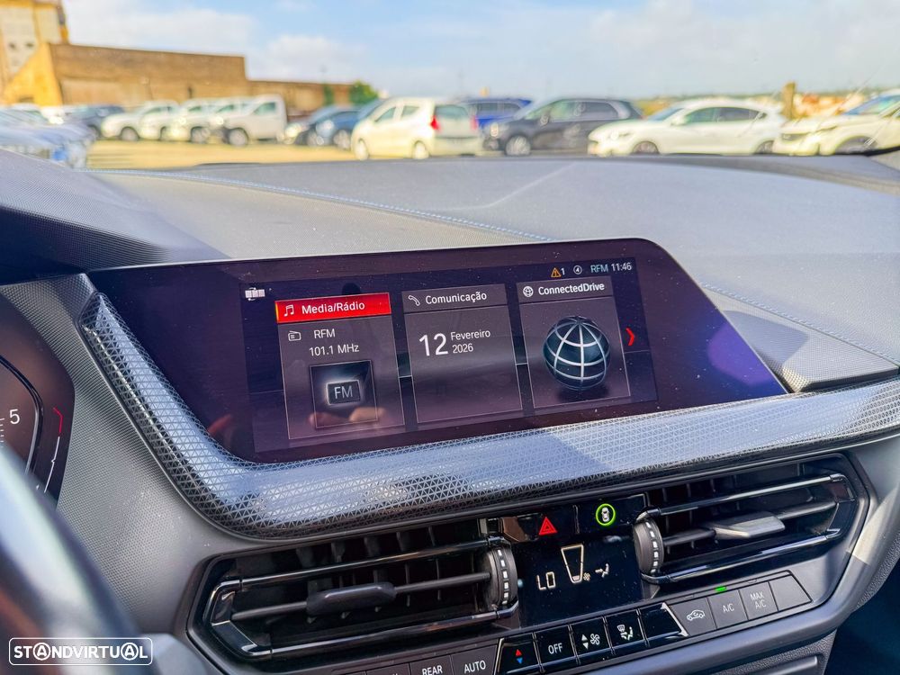 BMW 116 d Pack Desportivo M - 19