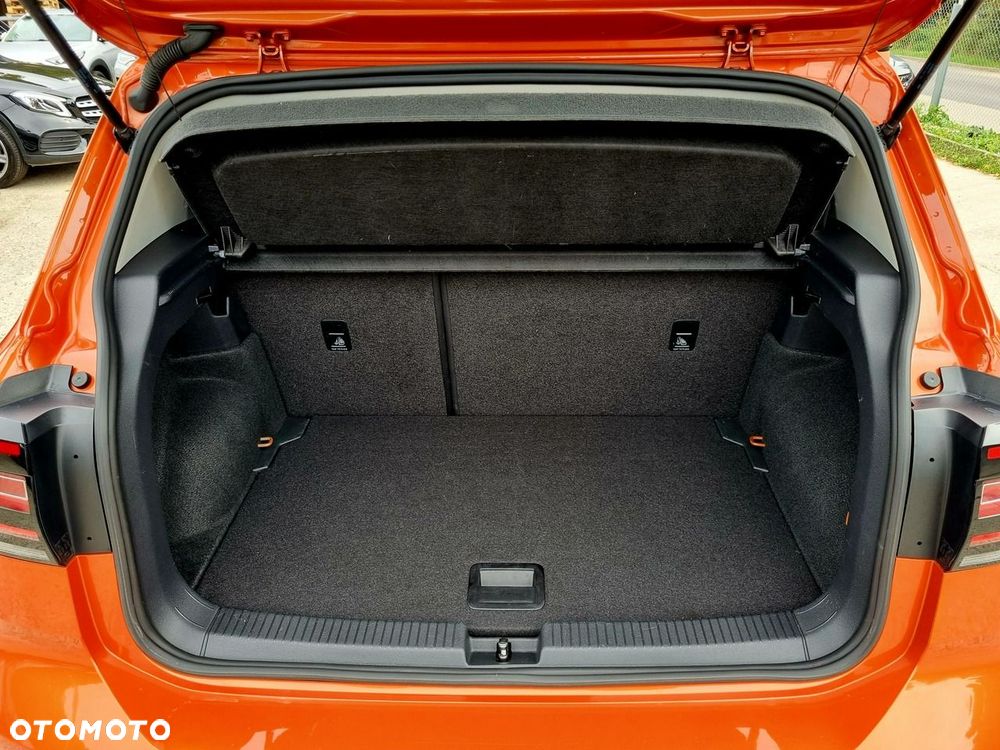 Volkswagen T-Cross 1.6 TDI SCR DSG Style - 16