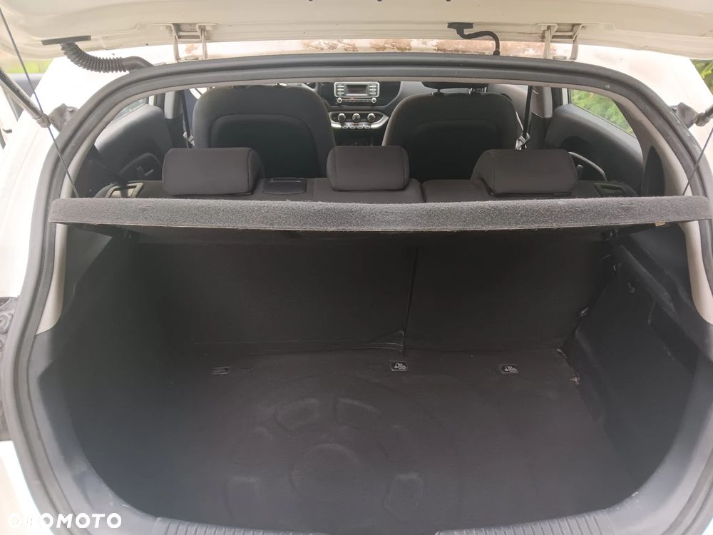 Kia Rio 1.2 Business Line - 7
