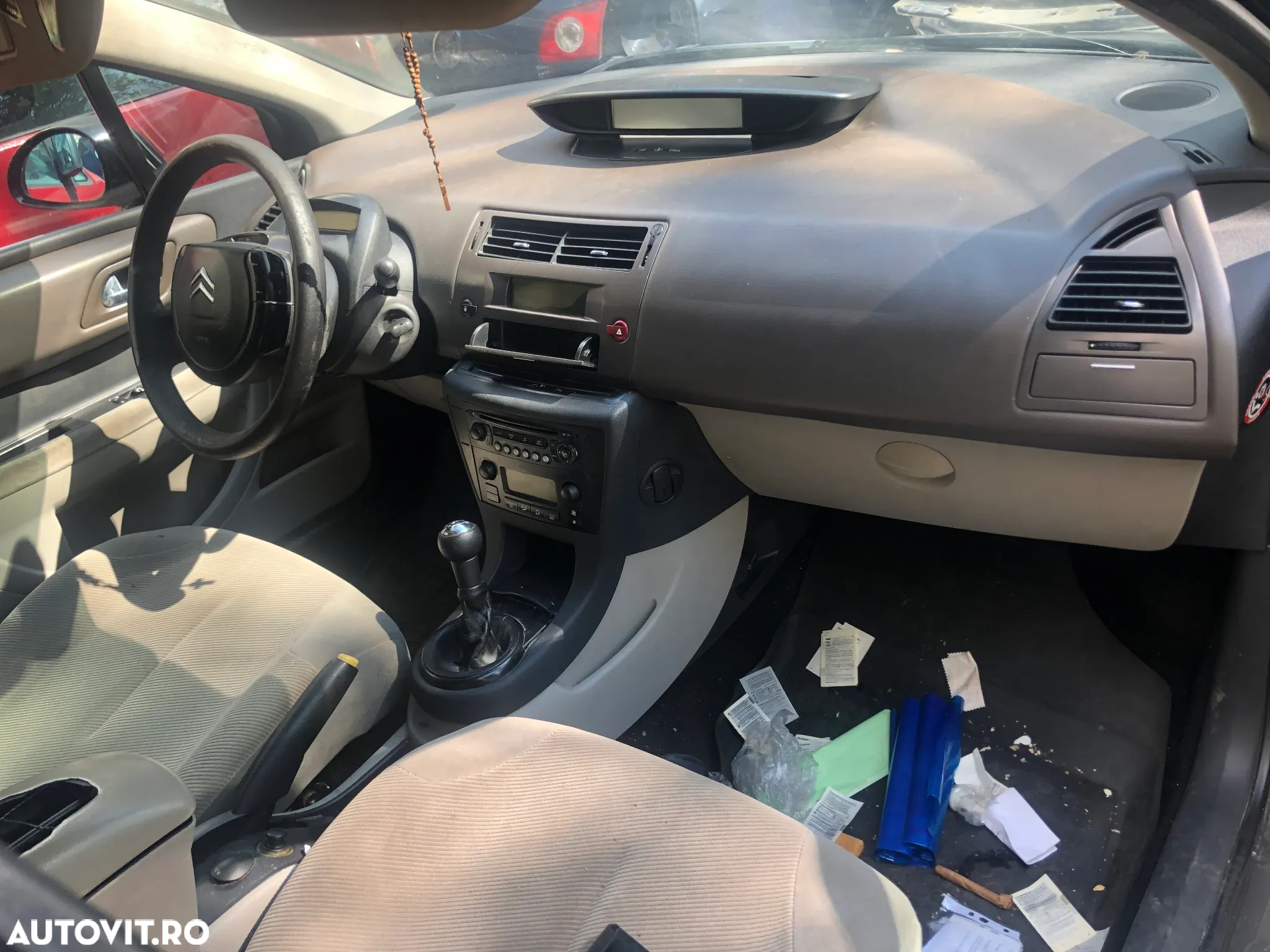 Dezmembrez Citroen C4 2006 negru diesel 4 usi - 6