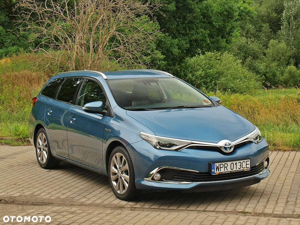 Toyota Auris - 3