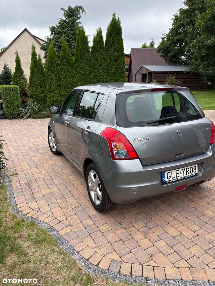 Suzuki Swift - 7