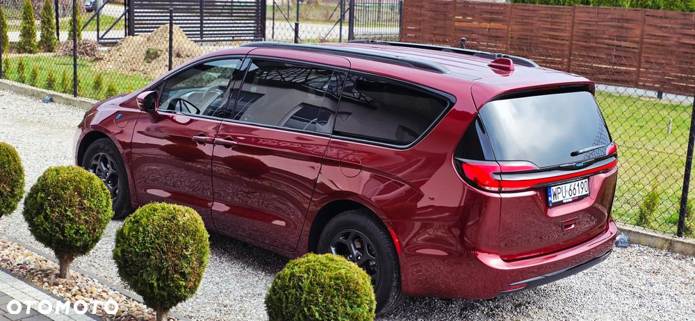 Chrysler Pacifica - 13