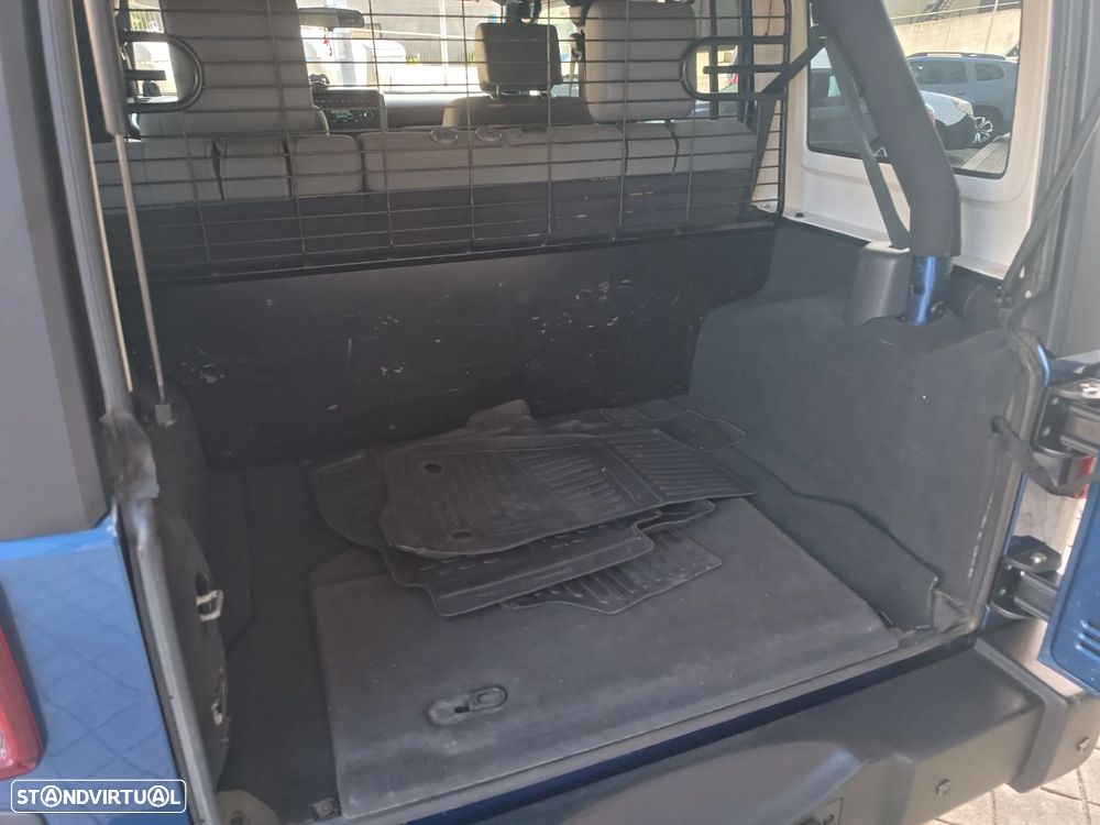 Jeep Wrangler Unlimited 2.8 CRD MTX Sahara Limited - 28