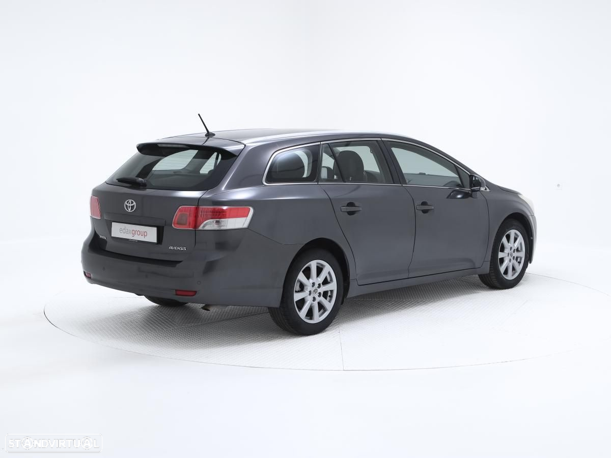Toyota Avensis SW - 3