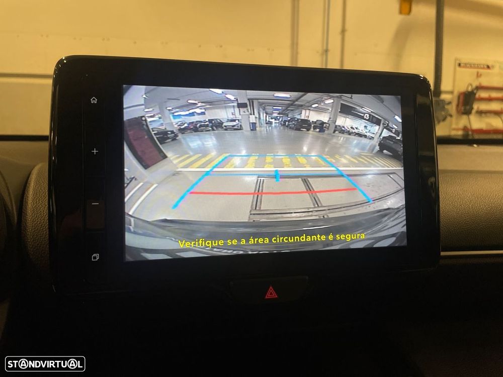 Toyota Yaris Cross 1.5 HDF Comfort Plus - 18