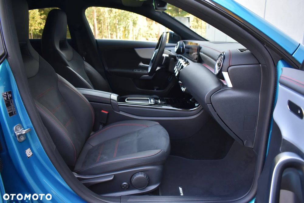 Mercedes-Benz CLA 200 d 8G-DCT AMG Line Advanced Plus - 23