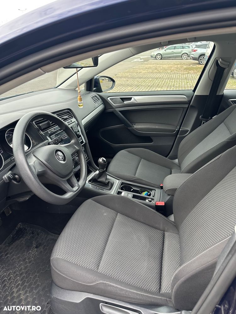 Volkswagen Golf 1.6 TDI Comfortline - 9