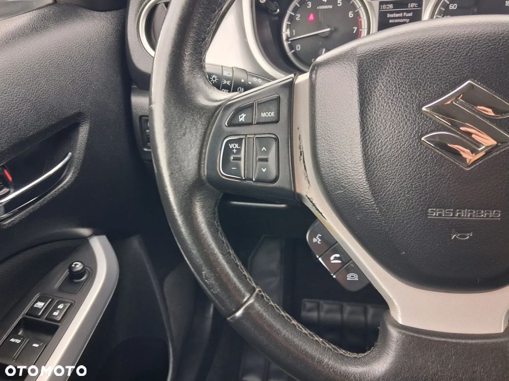 Suzuki Vitara 1.6 (4x2) Comfort+ - 25