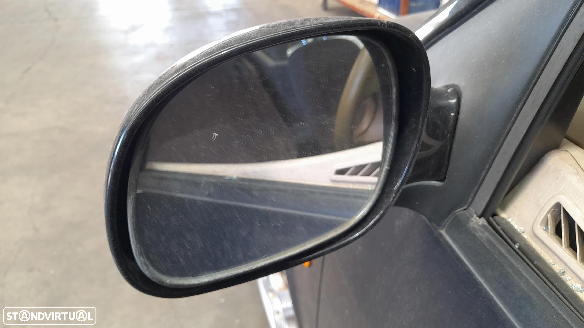 Retrovisor / espelho esquerdo KIA Carnival II (GQ) - 2