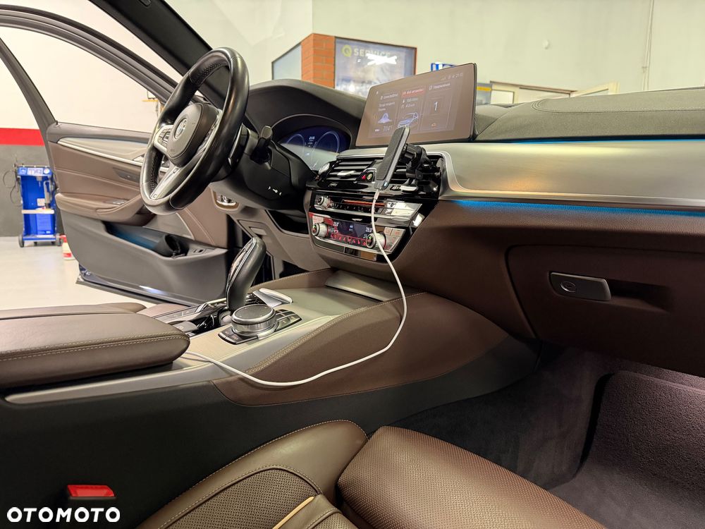 BMW Seria 5 530i GPF xDrive M Sport sport - 18