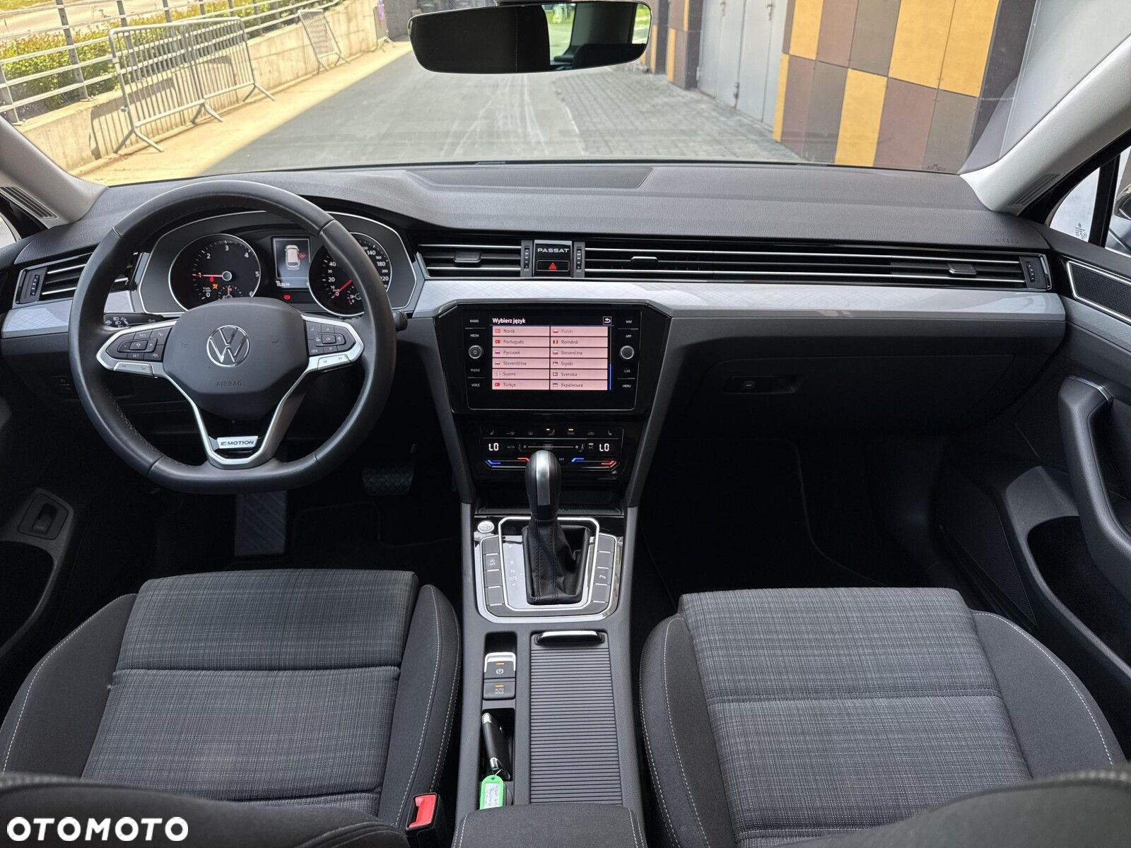 Volkswagen Passat 2.0 TDI Business DSG - 16