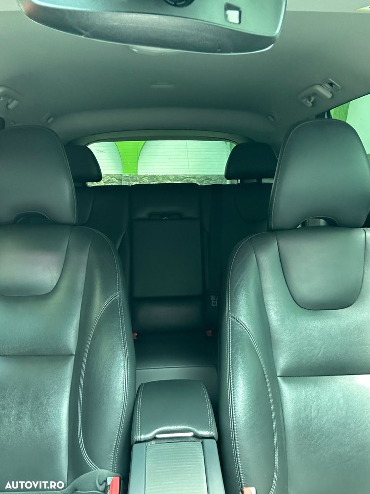 Volvo XC 60 D3 Geartronic Summum - 11