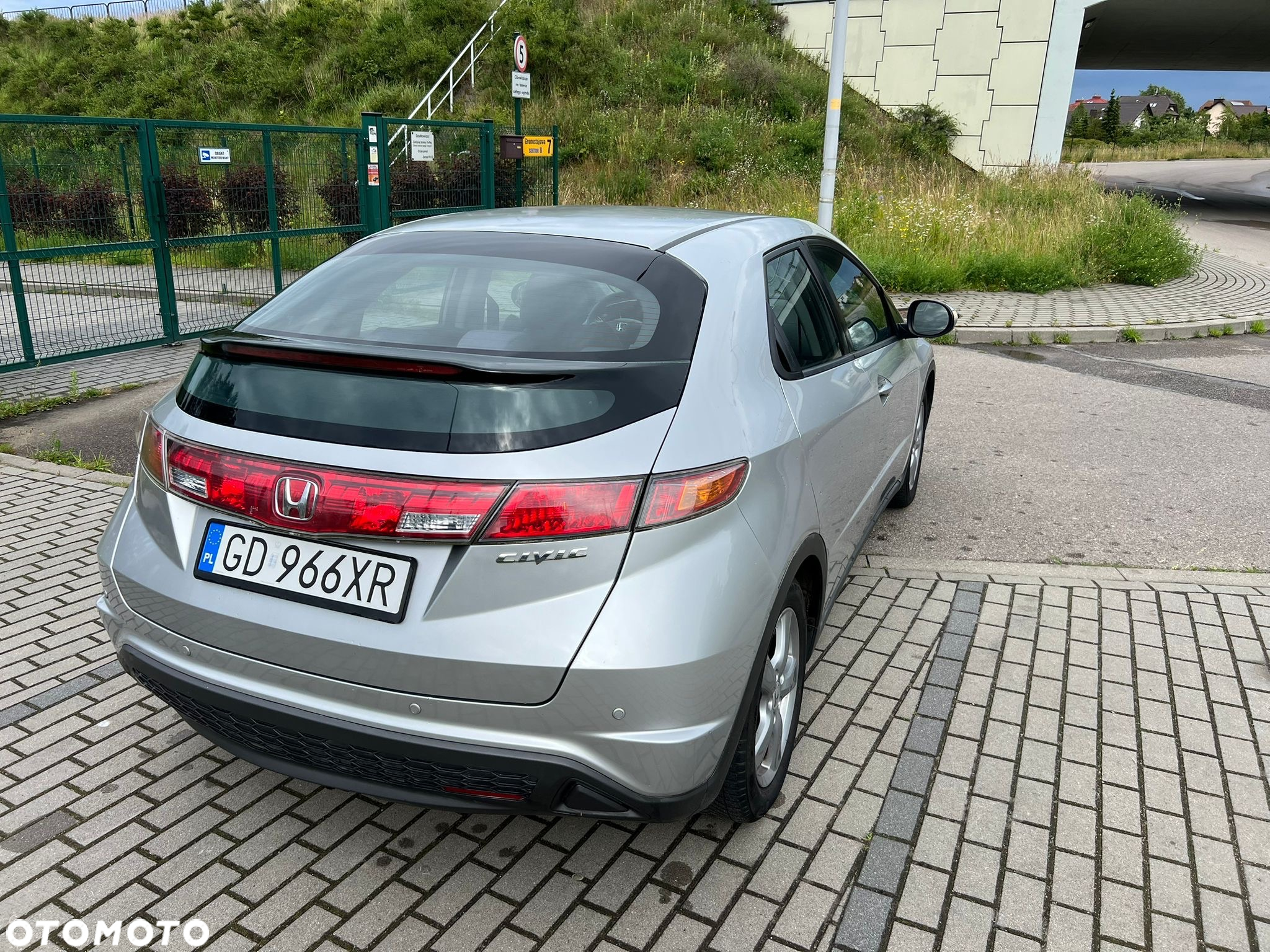 Honda Civic 1.4i-DSi - 9