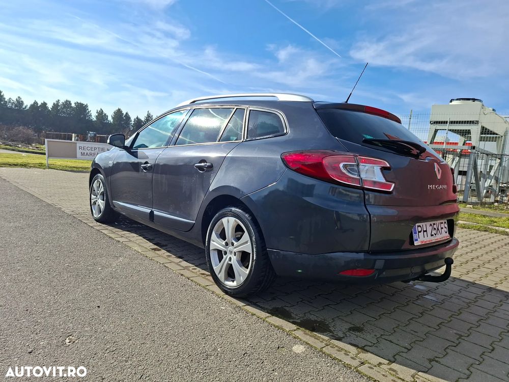 Renault Megane ENERGY dCi 110 Start & Stop Bose Edition - 4