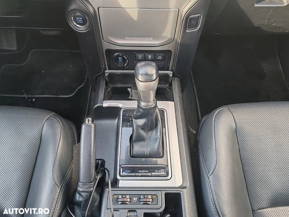 Toyota Land Cruiser 2.8 D-4D Automatik Comfort - 16