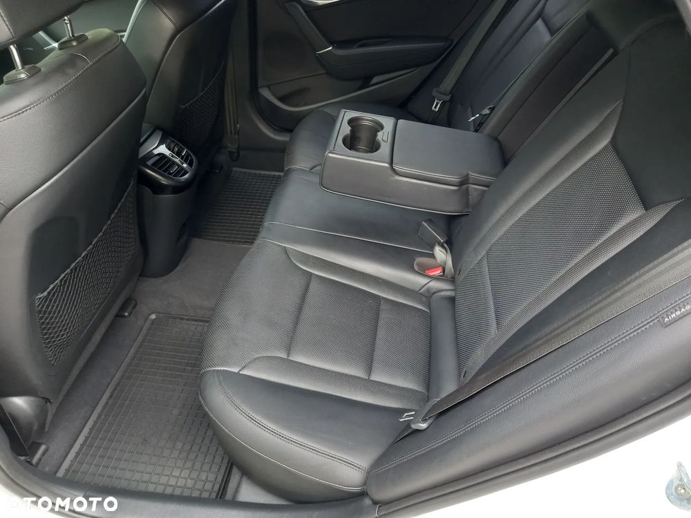 Hyundai i40 Kombi 2.0 Premium - 16