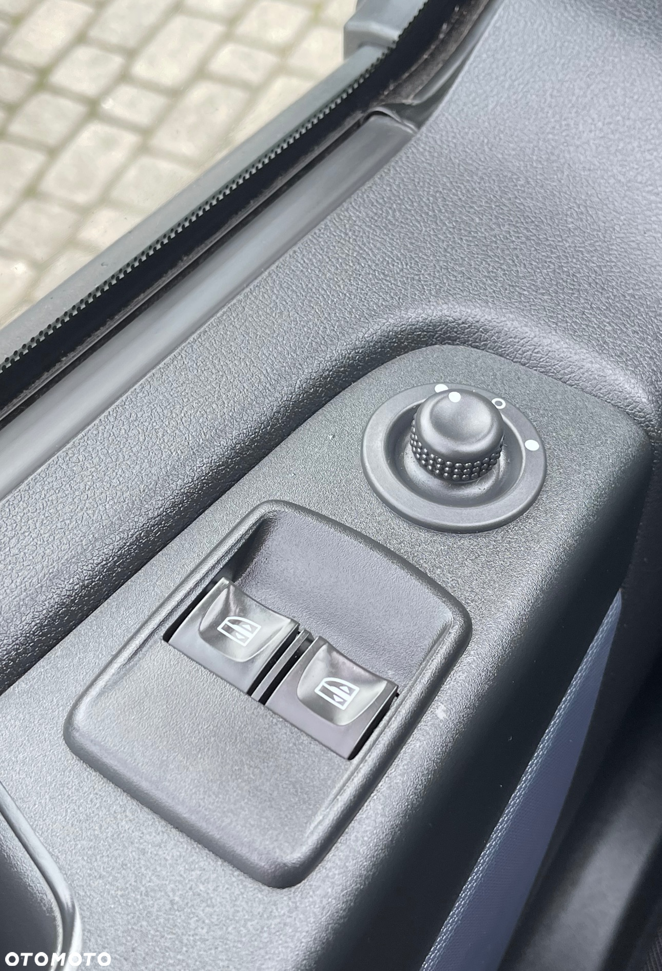 Opel Vivaro - 20
