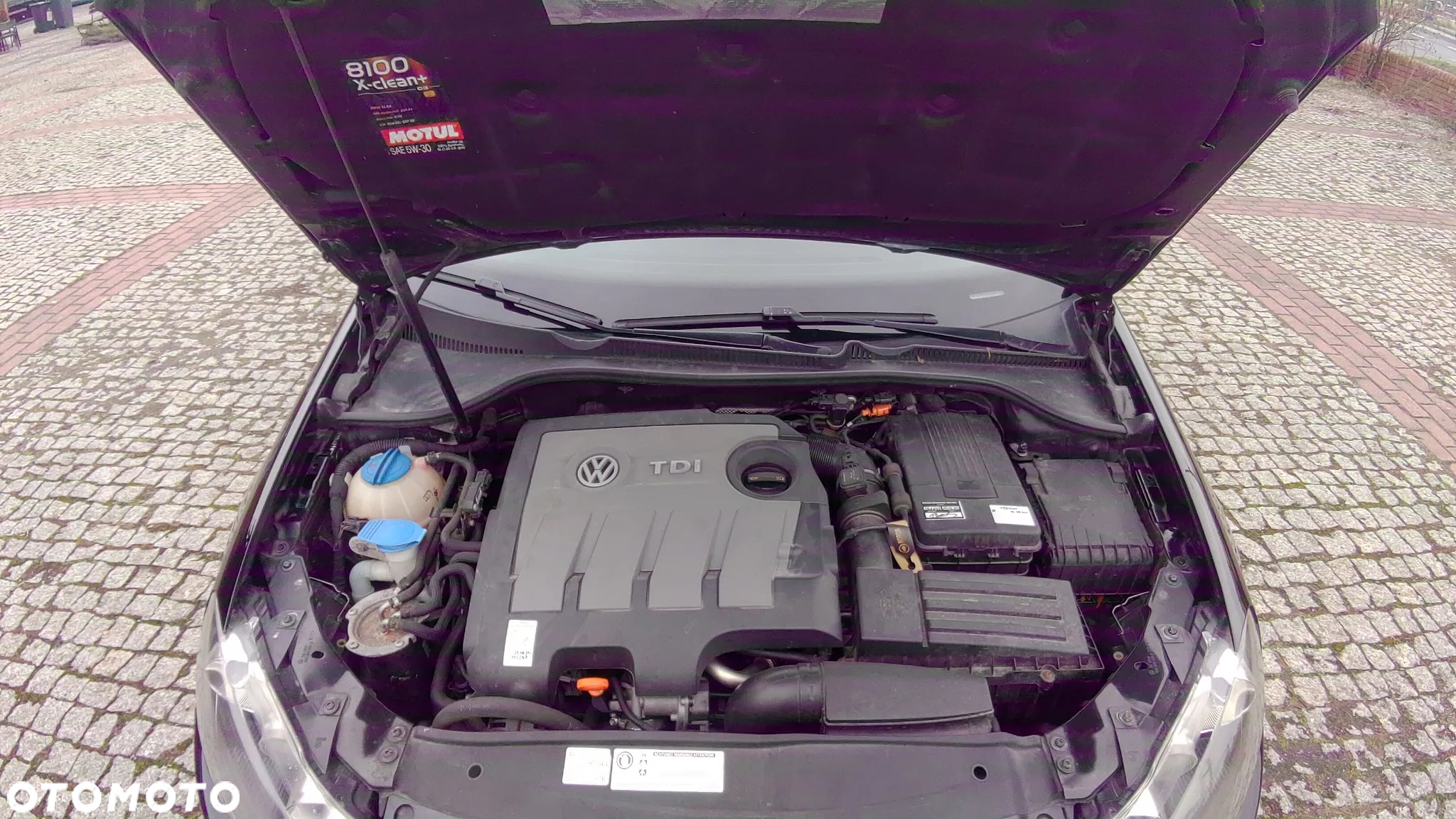 Volkswagen Golf 1.6 TDI DPF BlueMotion Technology Comfortline - 27