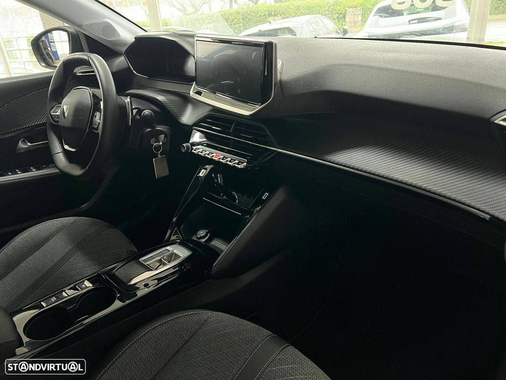 Peugeot 208 1.2 Hybrid Allure e-DCS6 - 7