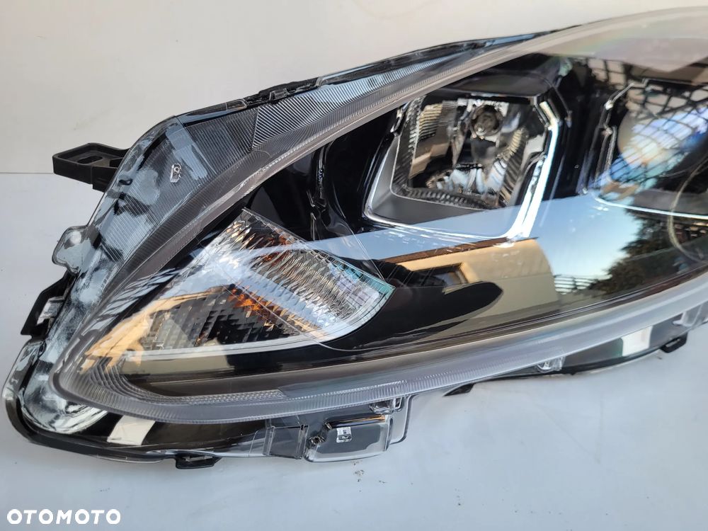 Ford Kuga mk3 lampa przód lewa soczewka led - 2