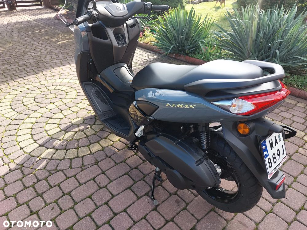 Yamaha NMAX - 8