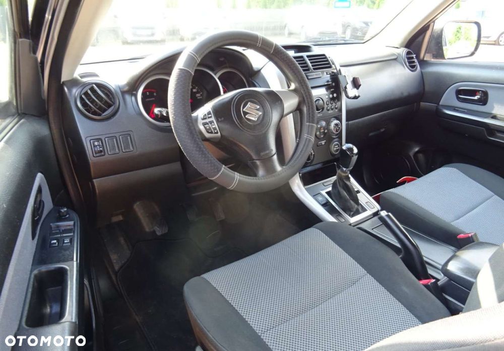 Suzuki Grand Vitara - 15