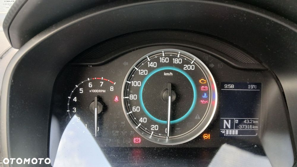 Suzuki Ignis - 13