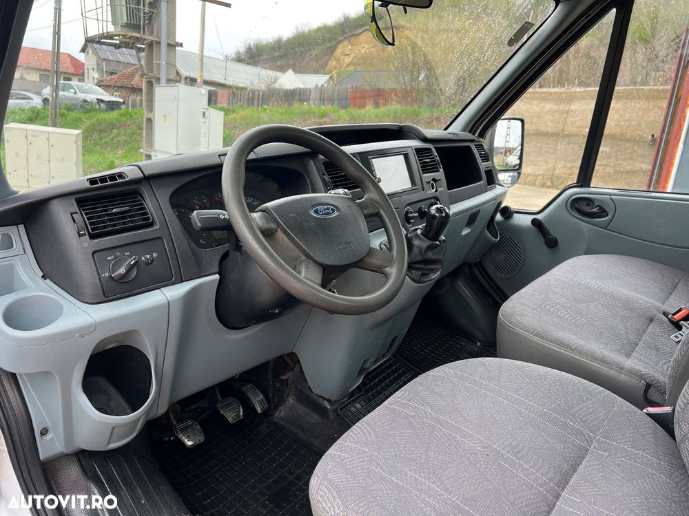Ford Transit - 10