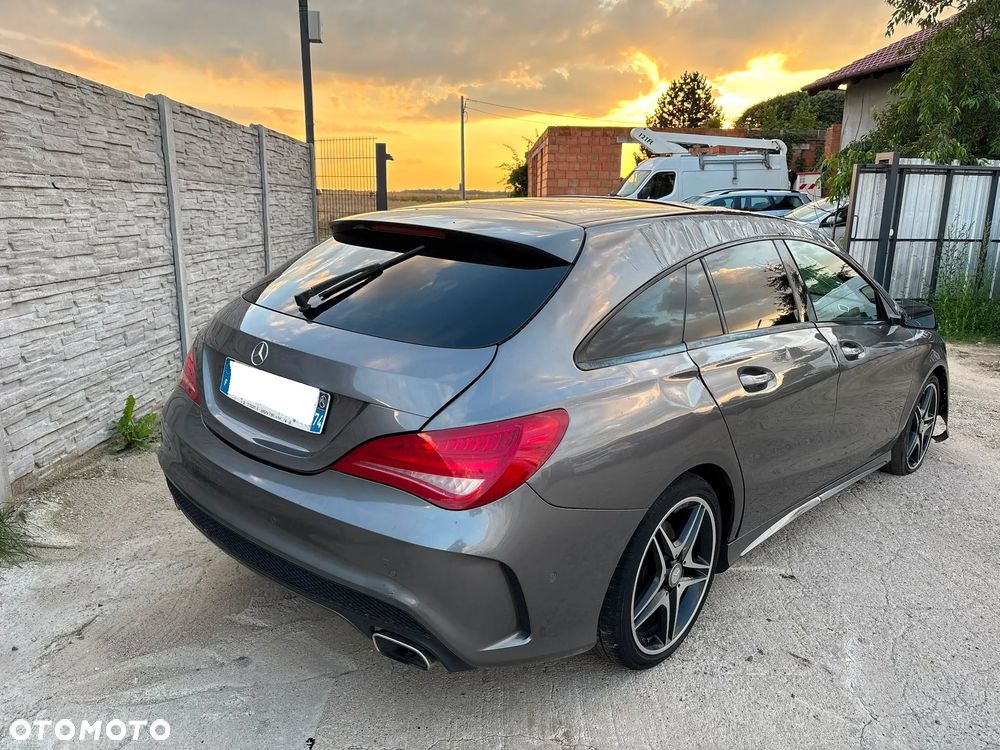 Mercedes-Benz CLA 200 d 7G-DCT AMG Line - 4