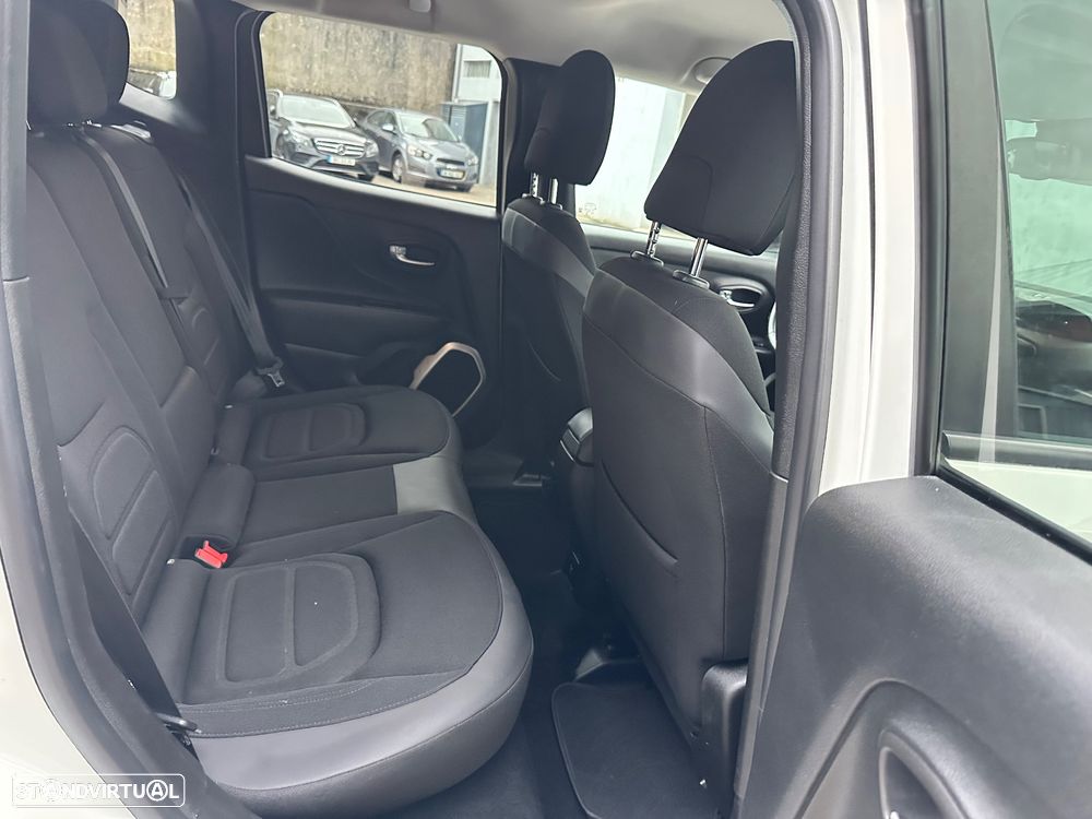 Jeep Renegade 1.6 MJD Limited - 30