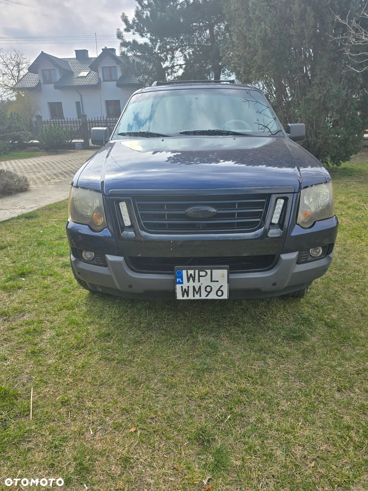 Ford Explorer - 3
