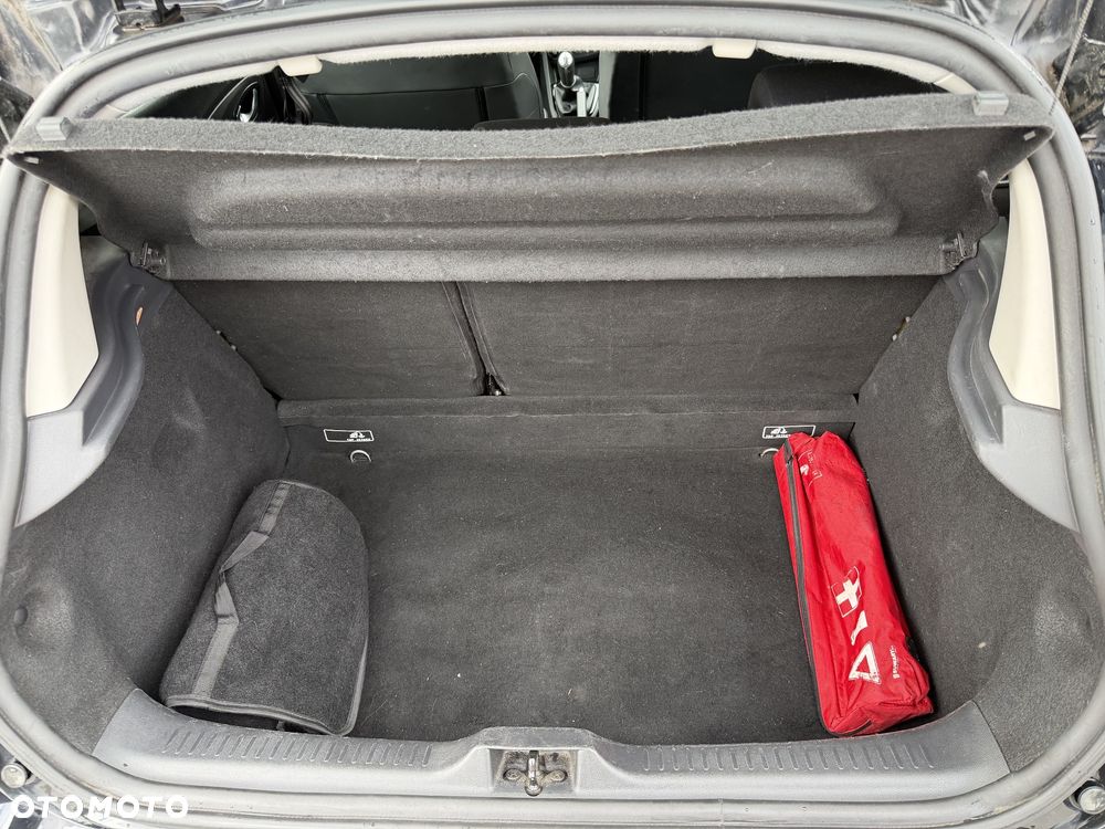 Renault Clio 1.2 16V Alize - 12