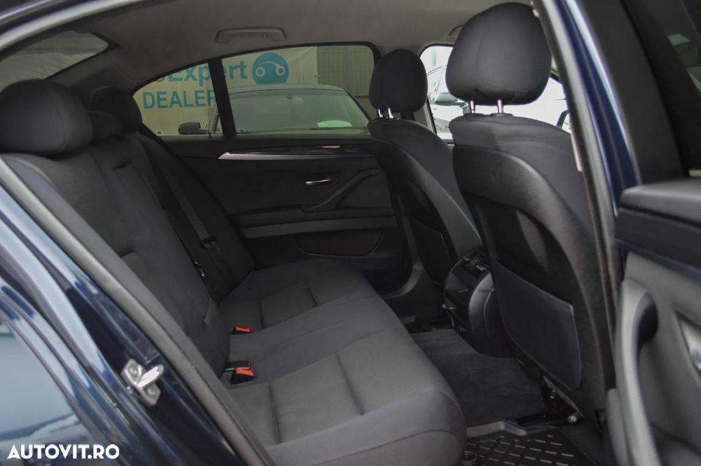 BMW Seria 5 520d Aut. Sport Line - 21
