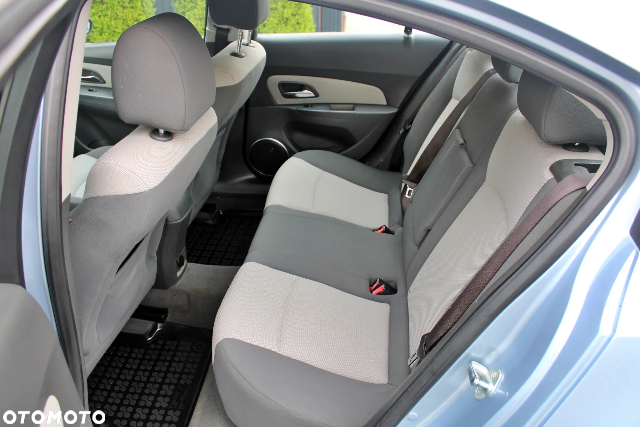 Chevrolet Cruze 1.6 LS - 26